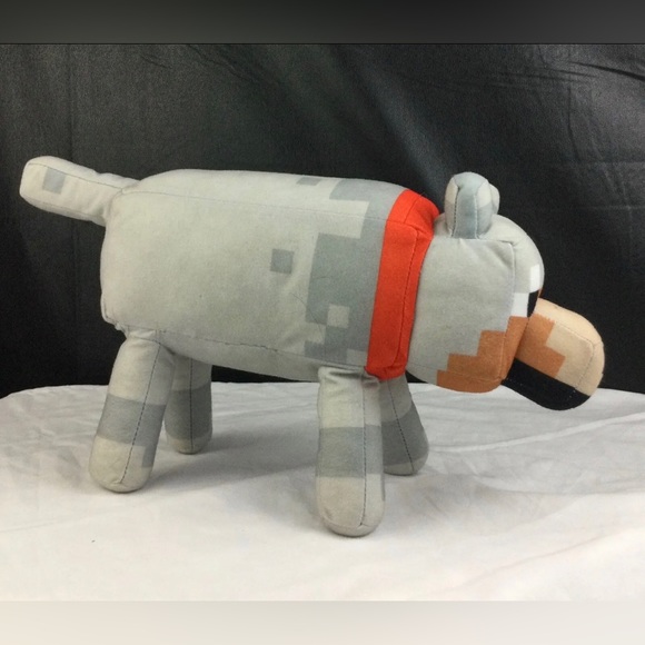 Tamed Wolf Plush Toy From Minecraft Video Game. 14 inch long. - Picture 1 of 5
